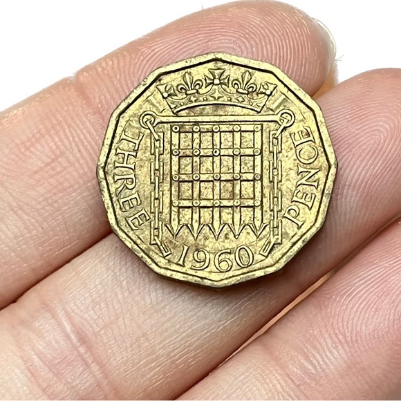 🎈$5 add on - 1960 THREE PENCE - Elizabeth II - Picture 1 of 5